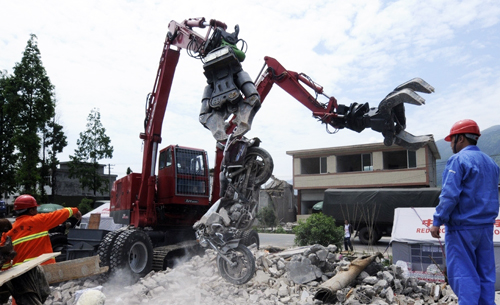 我国“863”计划成果救援机器人参与四川雅安地震救援