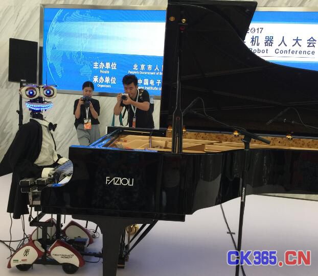 2017世界机器人大会5大看点:上演现实版“机器人总动员”