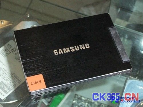 速度让你心动 5款128GB固态硬盘导购