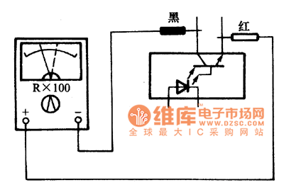 测试光耦合器的输出端